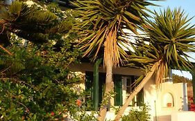 Manolis Farm Guest House